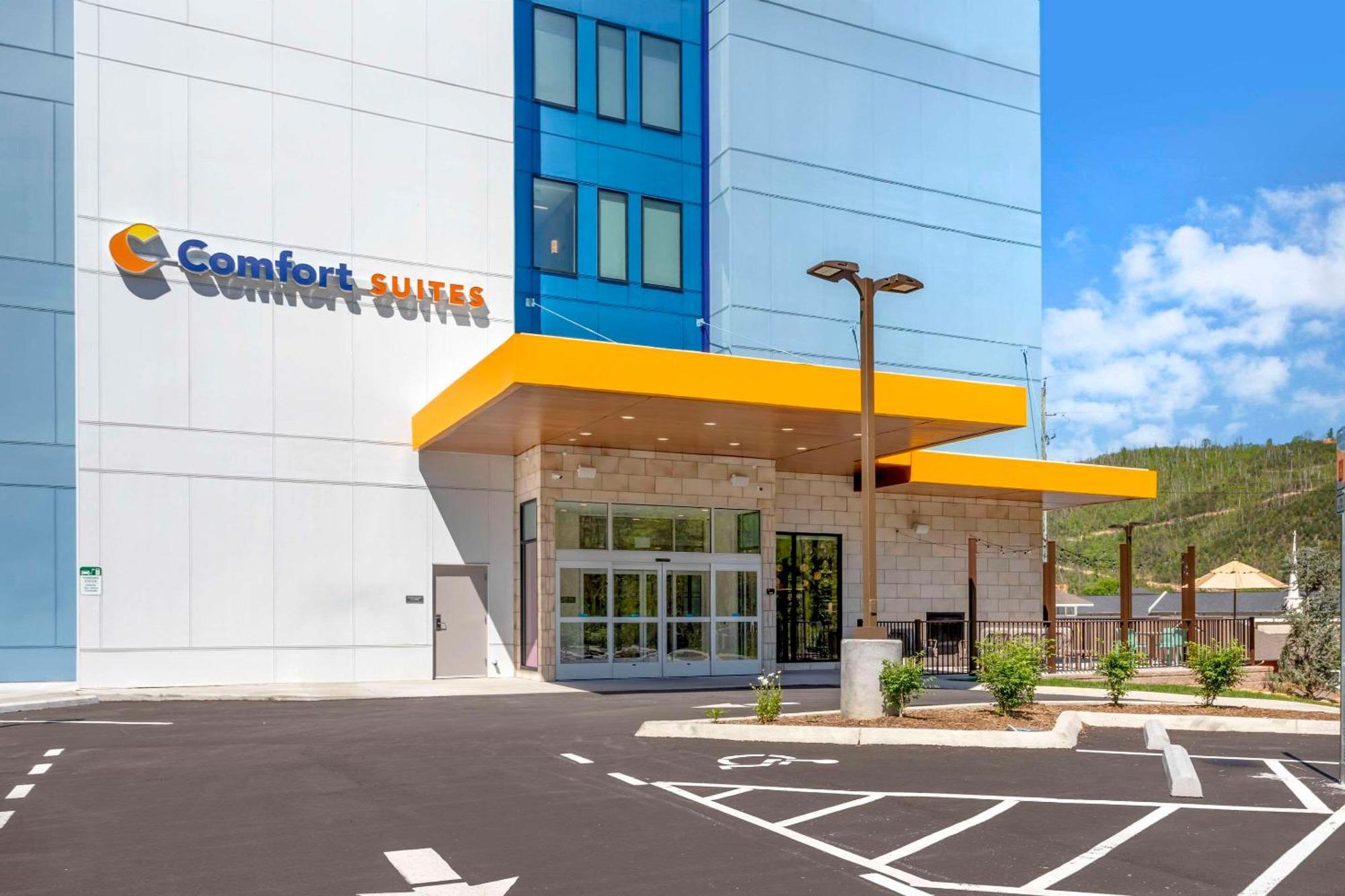 Comfort Suites Gatlinburg Downtown-Convention Center Exterior photo