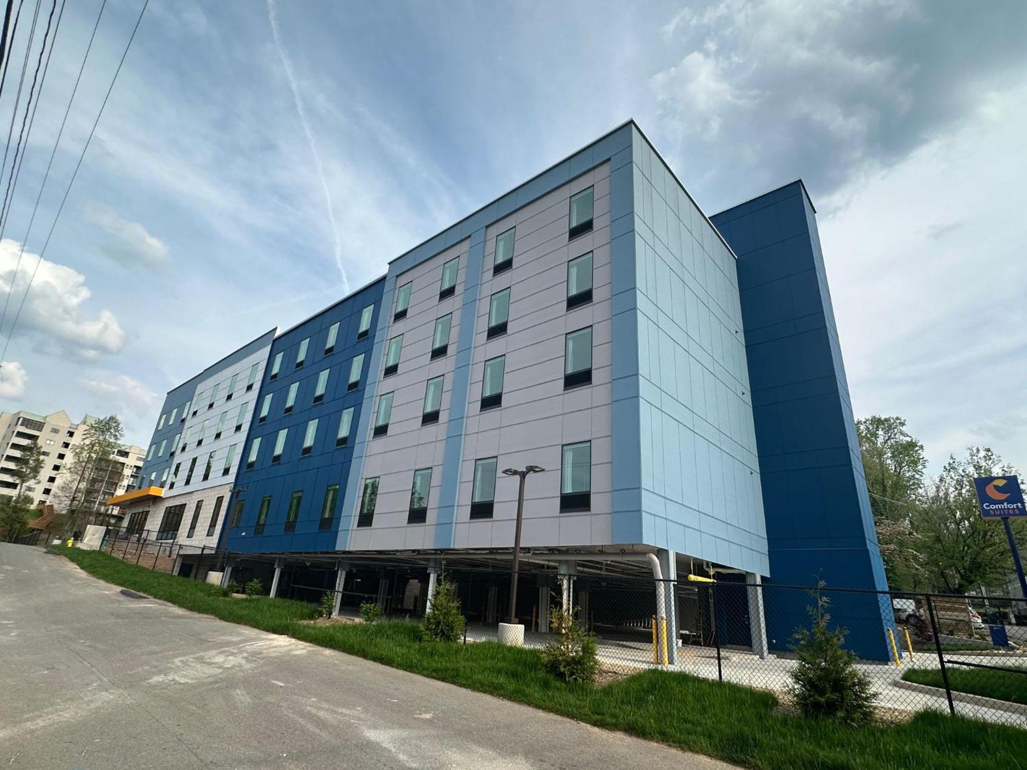 Comfort Suites Gatlinburg Downtown-Convention Center Exterior photo